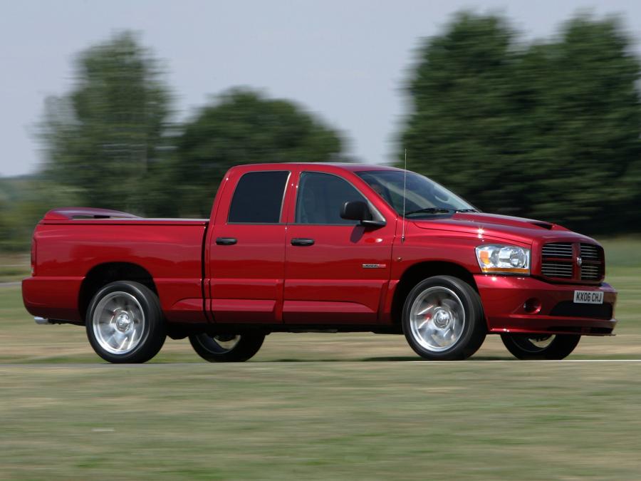  Dodge Ram SRT10 Quad Cab 2005 года  (фото 7 из 27)